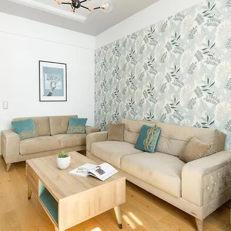 Innovative Upscale 2-br Flat In Premium Location Thessaloniki
