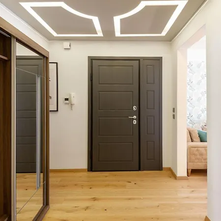 Apartment Innovative Upscale 2-br Flat In Premium Location *